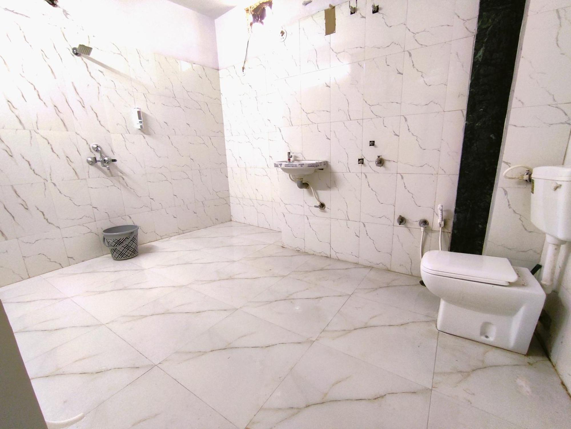 Yellow Homestay - Modern 2Bhk Ac Stay Jabalpur Exterior foto